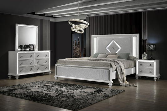 Stardust - 6/6 Eastern King 4 Piece Bedroom Set (Bed, Dresser, Mirror, Nightstand) - Pearl Silver